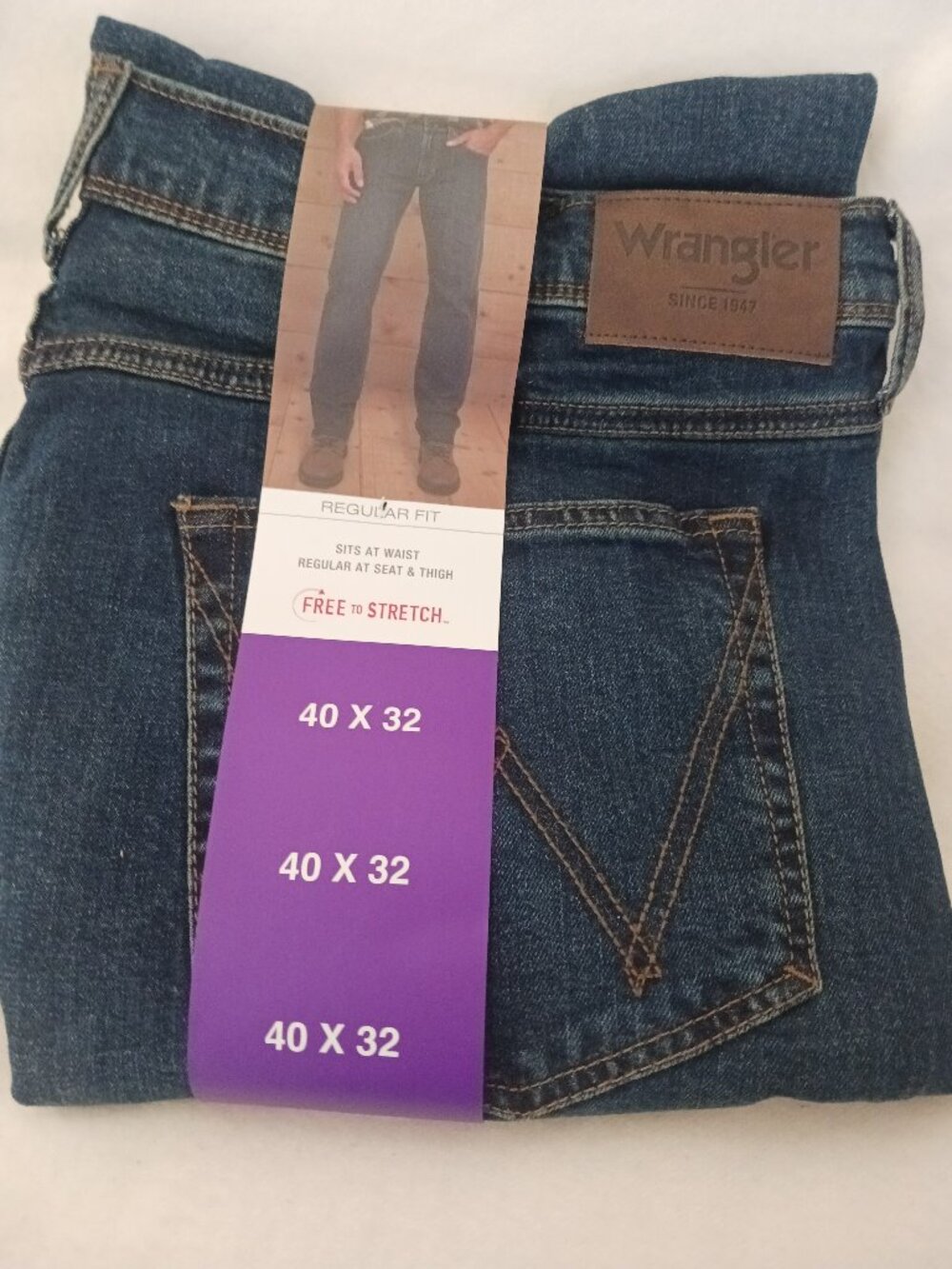 NWT Men's Wrangler Jeans Regular Fit
